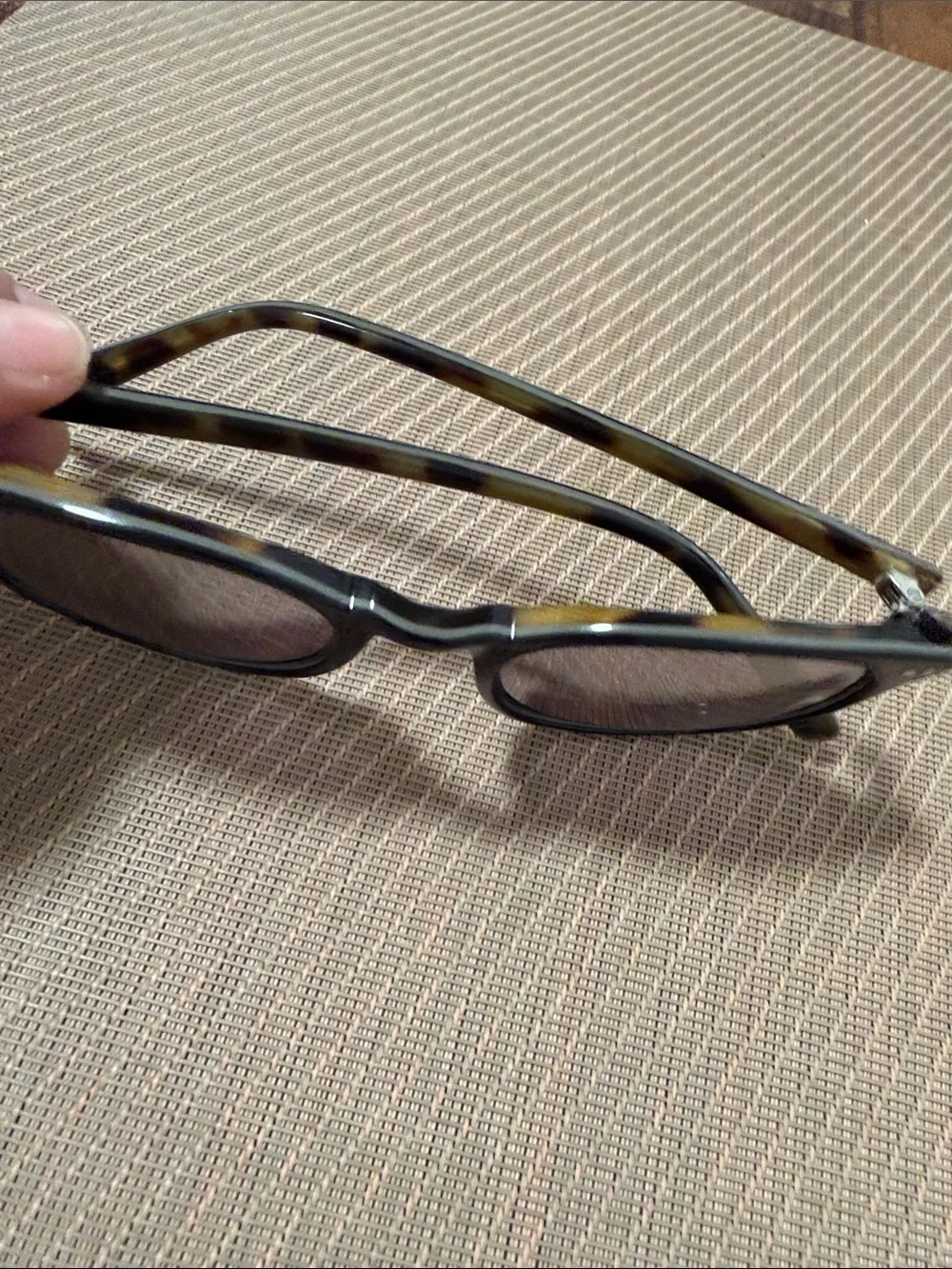 Madewell Black Round Sunglasses with Mirrored Lenses unisex